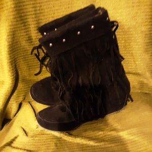 Black suade fringed boots